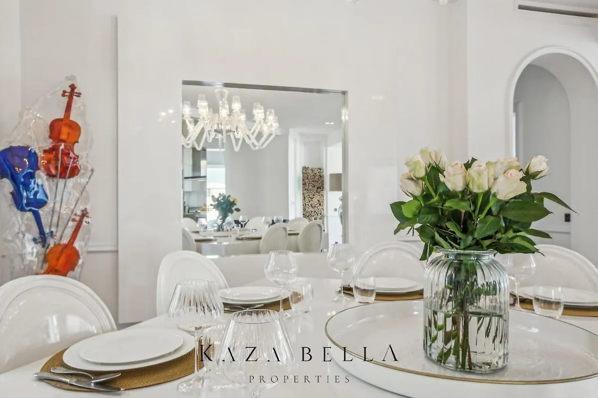 Kaza Bella - Trocadero, Amazing Eiffel Tower View Apartment Paris France