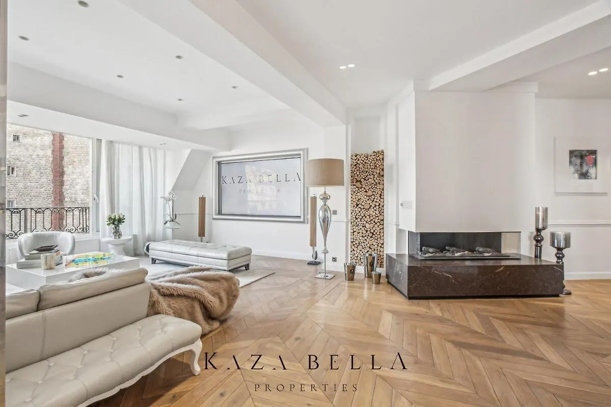 Kaza Bella - Trocadero, Amazing Eiffel Tower View Apartment Paris 0*,  France