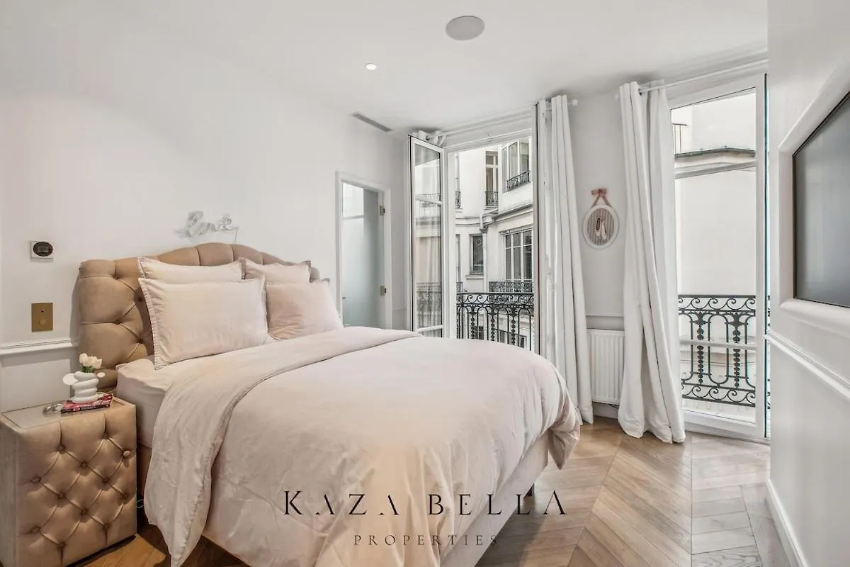 Kaza Bella - Trocadero, Amazing Eiffel Tower View Apartment Paris
